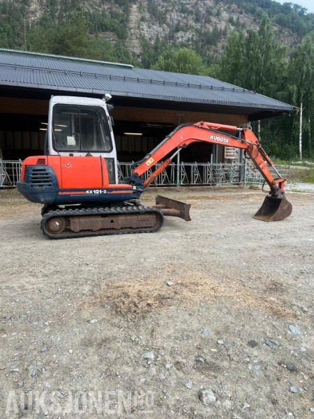 1997 Kubota KX 121-2 gravemaskin med 2 skuffer og klype - Pelle: photos 5 1997 Kubota KX 121-2 gravemaskin med 2 skuffer og klype - Pelle: photos 5