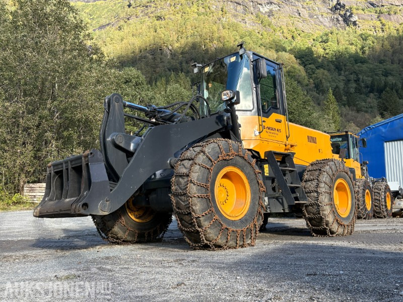 1998 Komatsu WA320-3H - KUN 9 248 timer! - Chargeuse sur pneus: photos 1 1998 Komatsu WA320-3H - KUN 9 248 timer! - Chargeuse sur pneus: photos 1