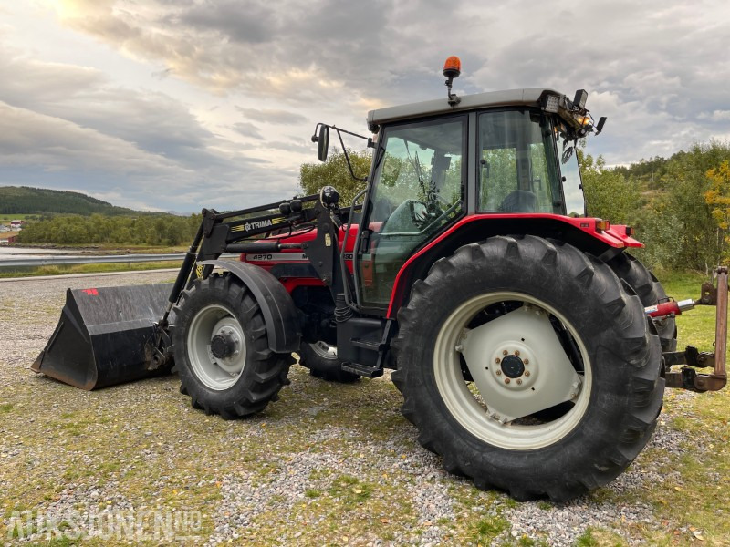 2000 Massey Ferguson 4270 med Trima 4.80 laster og snøskuffe *Kun 4969 Timer* - Tracteur agricole: photos 2 2000 Massey Ferguson 4270 med Trima 4.80 laster og snøskuffe *Kun 4969 Timer* - Tracteur agricole: photos 2