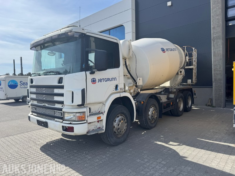 2000 Scania P-serie Betongbil P114CB 8X4 - Camion malaxeur: photos 1 2000 Scania P-serie Betongbil P114CB 8X4 - Camion malaxeur: photos 1