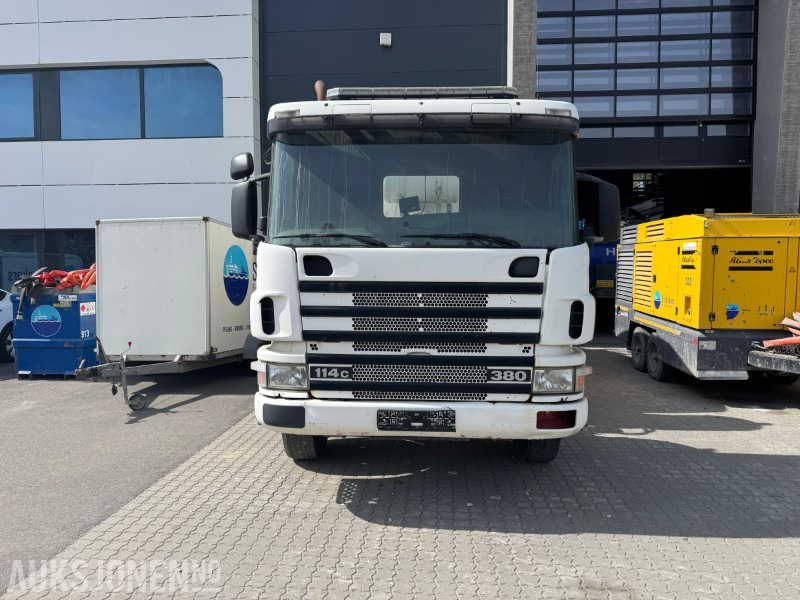 2000 Scania P-serie Betongbil P114CB 8X4 - Camion malaxeur: photos 2 2000 Scania P-serie Betongbil P114CB 8X4 - Camion malaxeur: photos 2