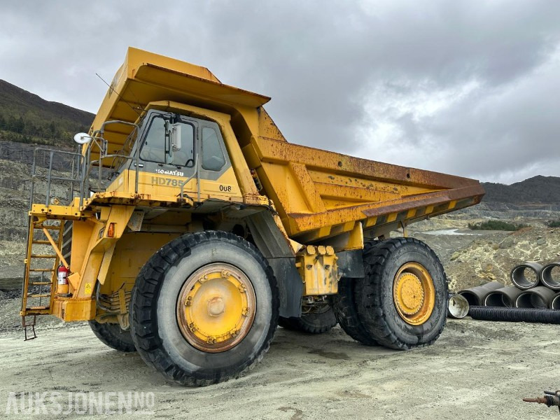 2001 Komatsu HD 785-5 Tipptruck - Tombereau: photos 2 2001 Komatsu HD 785-5 Tipptruck - Tombereau: photos 2