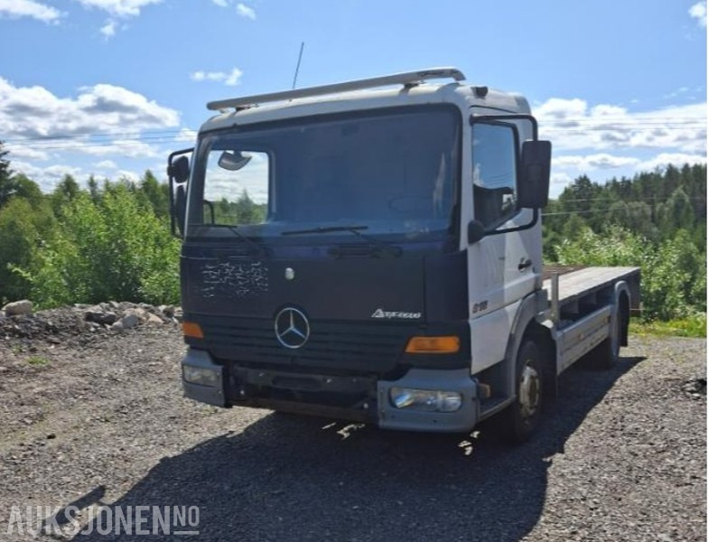 2004 Mercedes-Benz 4X2 ATEGO - Camion plateau: photos 1 2004 Mercedes-Benz 4X2 ATEGO - Camion plateau: photos 1