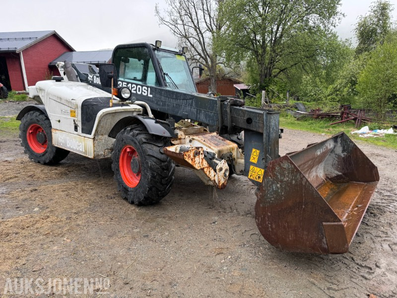 2005 Bobcat T35120SL Teleskoptruck / Teleskoplaster - 4x4x4 - avvatringssylinder - Støttelabber - Hydraulisk redskapslås - Jibb - Skuffe - 2 stk pallegafler - Chariot télescopique: photos 3 2005 Bobcat T35120SL Teleskoptruck / Teleskoplaster - 4x4x4 - avvatringssylinder - Støttelabber - Hydraulisk redskapslås - Jibb - Skuffe - 2 stk pallegafler - Chariot télescopique: photos 3