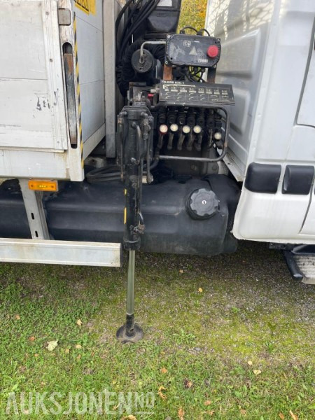 2005 Renault Mascott - Camion grue: photos 3 2005 Renault Mascott - Camion grue: photos 3