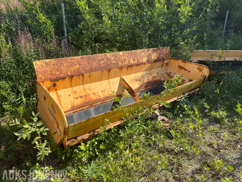 2006 EPOKE TKB 9-280 Etterhengende spreder - Matériel de chantier: photos 1 2006 EPOKE TKB 9-280 Etterhengende spreder - Matériel de chantier: photos 1