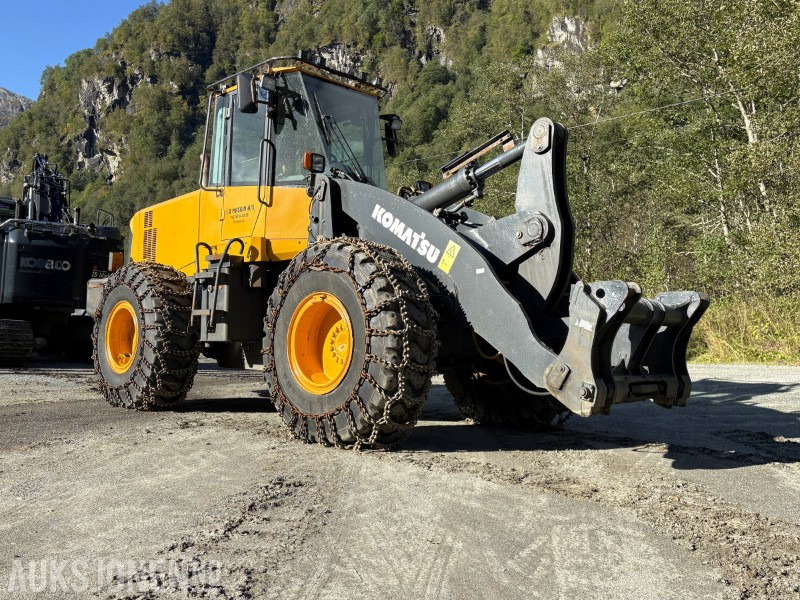 2008 Komatsu WA320-6 hjullaster - KUN 3 754 timer - Chargeuse sur pneus: photos 2 2008 Komatsu WA320-6 hjullaster - KUN 3 754 timer - Chargeuse sur pneus: photos 2