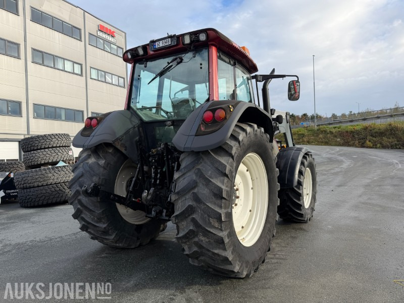2008 Valtra T-180 Traktor med frontlaster / 1362 timer - Tracteur agricole: photos 4 2008 Valtra T-180 Traktor med frontlaster / 1362 timer - Tracteur agricole: photos 4
