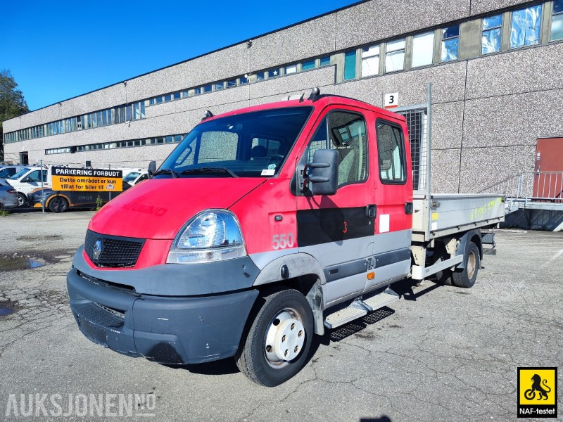 2009 Renault MASCOTT 150 HK - PLANBIL MED TIPP - HENGERFESTE - KJØREBOK - 3-SETER - Camion plateau: photos 3 2009 Renault MASCOTT 150 HK - PLANBIL MED TIPP - HENGERFESTE - KJØREBOK - 3-SETER - Camion plateau: photos 3