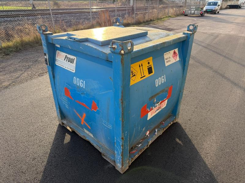 2011 1000L dieseltank Fuel Proof m/230V el-pumpe og fyllepistol - Matériel de chantier: photos 4 2011 1000L dieseltank Fuel Proof m/230V el-pumpe og fyllepistol - Matériel de chantier: photos 4