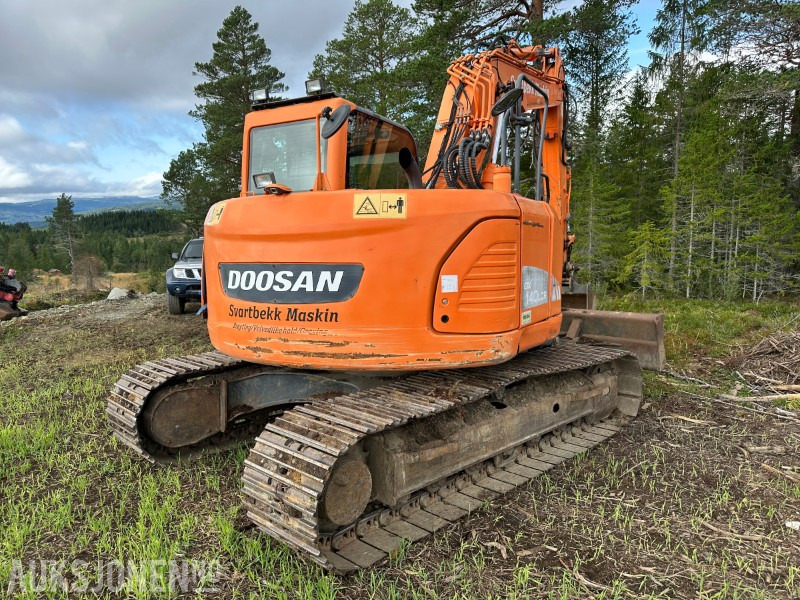 2011 Doosan DX140LCR gravemaskin - Rototilt- 2 skuffer - Pelle: photos 3 2011 Doosan DX140LCR gravemaskin - Rototilt- 2 skuffer - Pelle: photos 3