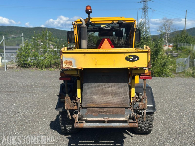 2011 Wille 455B Stensballe med TH 2500 B frontmontert triplex rotorklippaggregat - Chargeuse sur pneus: photos 4 2011 Wille 455B Stensballe med TH 2500 B frontmontert triplex rotorklippaggregat - Chargeuse sur pneus: photos 4