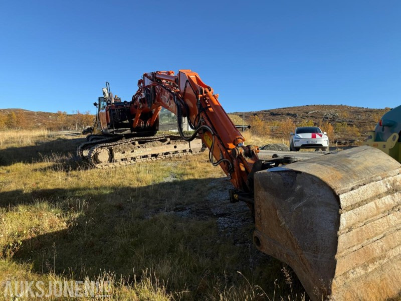 2013 Hitachi Zaxis 210LC - Pelle: photos 4 2013 Hitachi Zaxis 210LC - Pelle: photos 4