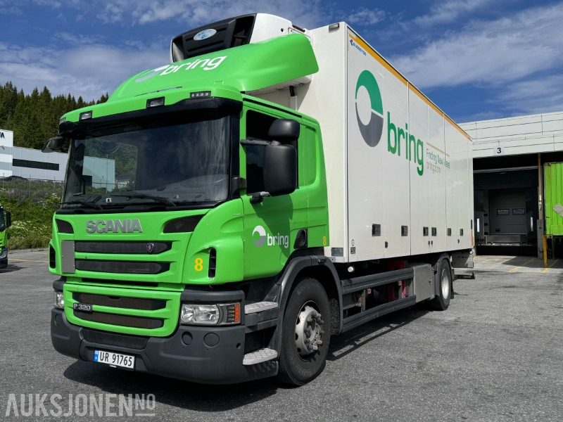 2014 Scania P320 - Skapbil med kjøl/fryse aggregat - Bakløft og sideåpning - 4x2 - Camion fourgon: photos 1 2014 Scania P320 - Skapbil med kjøl/fryse aggregat - Bakløft og sideåpning - 4x2 - Camion fourgon: photos 1
