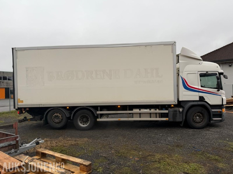 2014 Scania P370 SKAPBIL M/FULL SIDEÅPNING 18 PALLER TRUCKFESTE SERVICEHISTORIKK. - Camion fourgon: photos 4 2014 Scania P370 SKAPBIL M/FULL SIDEÅPNING 18 PALLER TRUCKFESTE SERVICEHISTORIKK. - Camion fourgon: photos 4