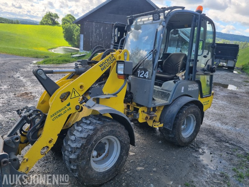 2014 Wacker Neuson WL 30 hjullaster 1754 timer med mye utstyr - Chargeuse sur pneus: photos 3 2014 Wacker Neuson WL 30 hjullaster 1754 timer med mye utstyr - Chargeuse sur pneus: photos 3