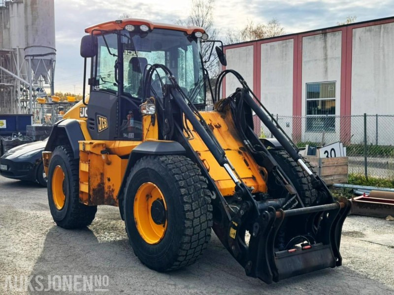 2015 JCB 413K - 9-tonns hjullaster | SERVICEAVTALE GRAMMER JOYSTICK AUTO-KLIMA LED 1897 TIMER! - Chargeuse sur pneus: photos 3 2015 JCB 413K - 9-tonns hjullaster | SERVICEAVTALE GRAMMER JOYSTICK AUTO-KLIMA LED 1897 TIMER! - Chargeuse sur pneus: photos 3