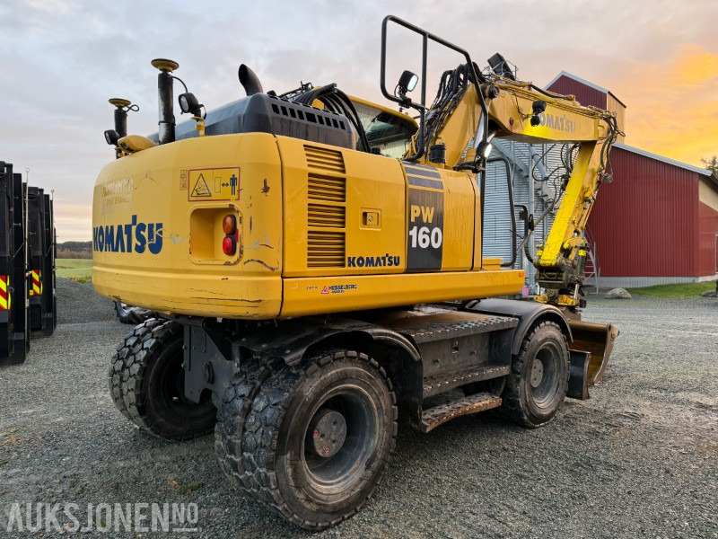 2015 Komatsu PW 160-8 Velutstyrt hjulgraver med Engcon rototilt, Leica GPS og sentralsmøring - Pelle: photos 3 2015 Komatsu PW 160-8 Velutstyrt hjulgraver med Engcon rototilt, Leica GPS og sentralsmøring - Pelle: photos 3