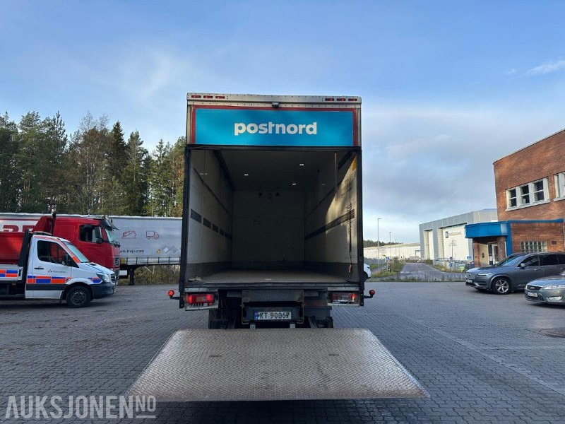 2015 Volvo FE 320 4x2 Euro6 skapbil med bakløft full sideåpning 18 Paller. - Camion fourgon: photos 4 2015 Volvo FE 320 4x2 Euro6 skapbil med bakløft full sideåpning 18 Paller. - Camion fourgon: photos 4