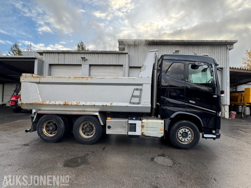 2015 Volvo FH16-660 6X4 Euro6T Brøyterigget tippbil – Servicehistorikk– 144 449 km - Camion benne: photos 4 2015 Volvo FH16-660 6X4 Euro6T Brøyterigget tippbil – Servicehistorikk– 144 449 km - Camion benne: photos 4