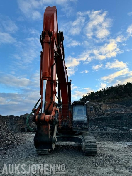 2016 Hitachi ZX300LC-6 - 31.600 kg - OilQuick - Webasto - Bunkringspumpe - Hammerhydraulikk / tilleggshydraulikk - Sertifiseres før salg - Pelle: photos 2 2016 Hitachi ZX300LC-6 - 31.600 kg - OilQuick - Webasto - Bunkringspumpe - Hammerhydraulikk / tilleggshydraulikk - Sertifiseres før salg - Pelle: photos 2