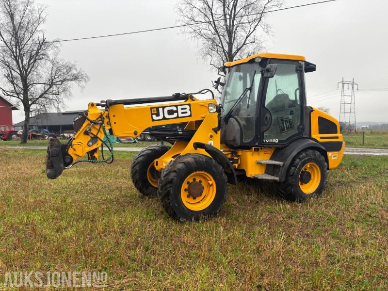 2016 JCB TM 220 AGRI - Chargeuse sur pneus: photos 1 2016 JCB TM 220 AGRI - Chargeuse sur pneus: photos 1