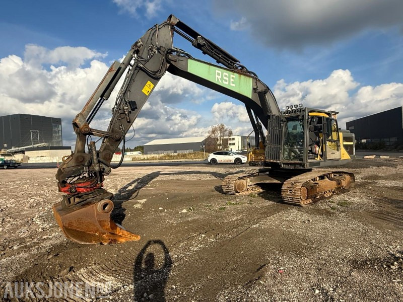 2016 VOLVO EC250EL FULLT UTRUSTET RIVNINGSMASKIN - ROTOTILT - SENTRALSMØRING - 6029 TIMER. - Pelle: photos 1 2016 VOLVO EC250EL FULLT UTRUSTET RIVNINGSMASKIN - ROTOTILT - SENTRALSMØRING - 6029 TIMER. - Pelle: photos 1