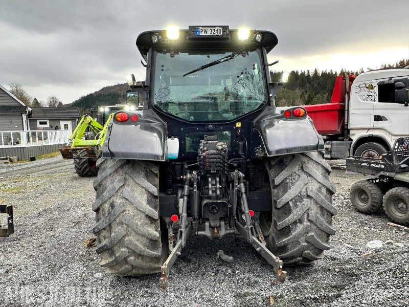2016 Valtra N163 Direct m/Trima frontlaster, 6080 timer - Tracteur agricole: photos 4 2016 Valtra N163 Direct m/Trima frontlaster, 6080 timer - Tracteur agricole: photos 4