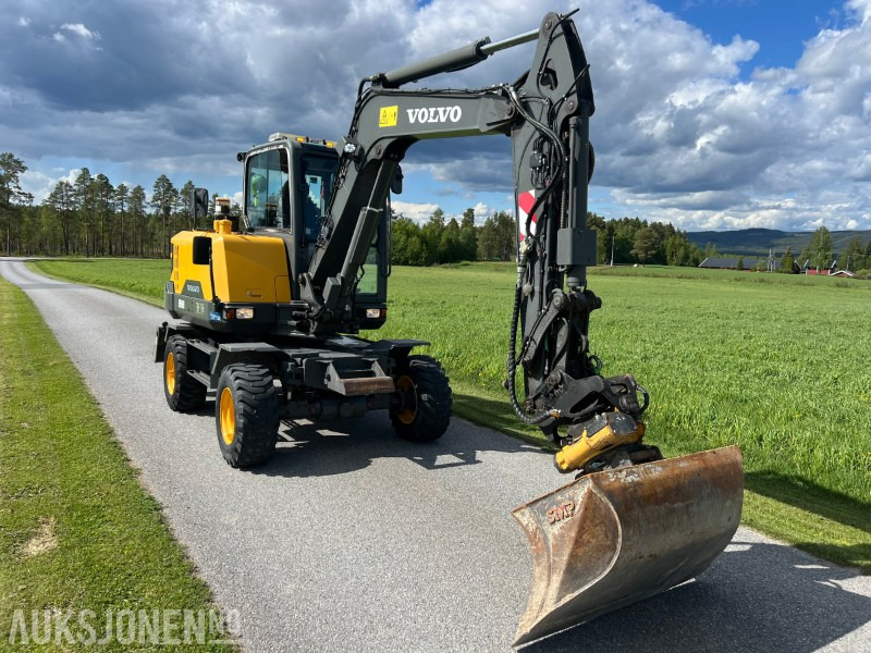 2016 Volvo EW60E hjulmaskin godt utstyrt hjulmaskin med henger - Pelle: photos 2 2016 Volvo EW60E hjulmaskin godt utstyrt hjulmaskin med henger - Pelle: photos 2