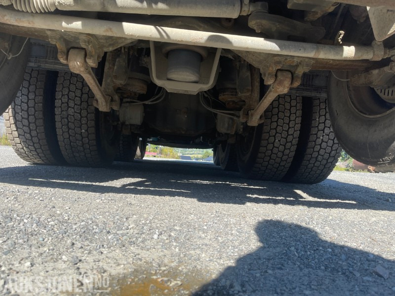 Crédit-bail de  2016 Volvo FH16 FH750 8x4 tippbil 2016 Volvo FH16 FH750 8x4 tippbil: photos 15