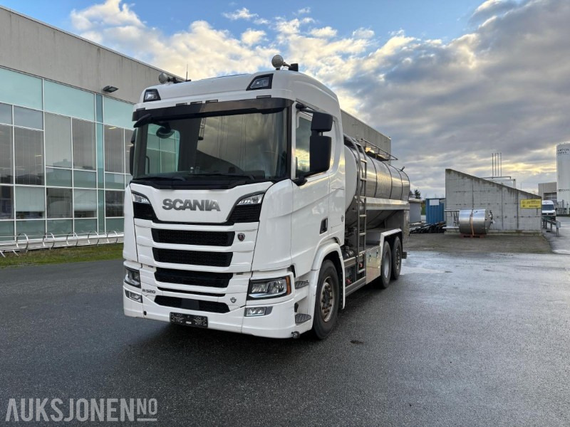 2017 Scania R 520 Tankbil - Camion citerne: photos 1 2017 Scania R 520 Tankbil - Camion citerne: photos 1