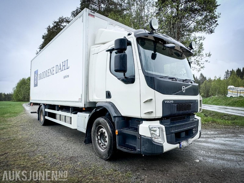 2017 Volvo FE - 320 - Distribusjons lastebil med bakløft - Gått kun 264.000 km - Camion fourgon: photos 3 2017 Volvo FE - 320 - Distribusjons lastebil med bakløft - Gått kun 264.000 km - Camion fourgon: photos 3