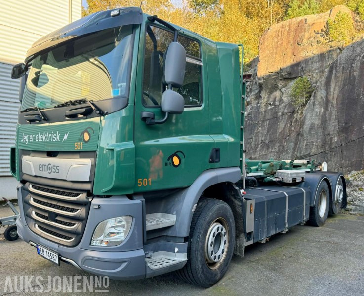 2019 Emoss 2828 - Krokbil - Km: 60531 - Camion ampliroll: photos 1 2019 Emoss 2828 - Krokbil - Km: 60531 - Camion ampliroll: photos 1