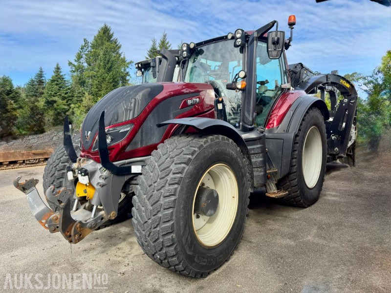 2019 Valtra T234 - Traktor - Frontlaster - Skuffe - Eu-godkjent til 12/25 - Timer: 3543 - Tracteur agricole: photos 1 2019 Valtra T234 - Traktor - Frontlaster - Skuffe - Eu-godkjent til 12/25 - Timer: 3543 - Tracteur agricole: photos 1