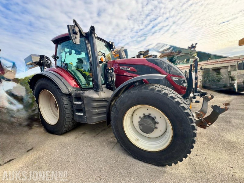 2019 Valtra T234 - Traktor - Frontlaster - Skuffe - Eu-godkjent til 12/25 - Timer: 3543 - Tracteur agricole: photos 3 2019 Valtra T234 - Traktor - Frontlaster - Skuffe - Eu-godkjent til 12/25 - Timer: 3543 - Tracteur agricole: photos 3