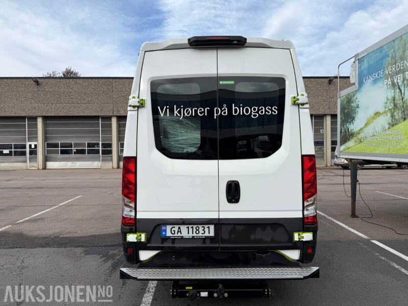 2020 Iveco Daily gass minibuss, luftfjæring, automat, 17 seter, lav km, ekstra seter, tilhengerfeste - Minibus, Transport de personnes: photos 5 2020 Iveco Daily gass minibuss, luftfjæring, automat, 17 seter, lav km, ekstra seter, tilhengerfeste - Minibus, Transport de personnes: photos 5