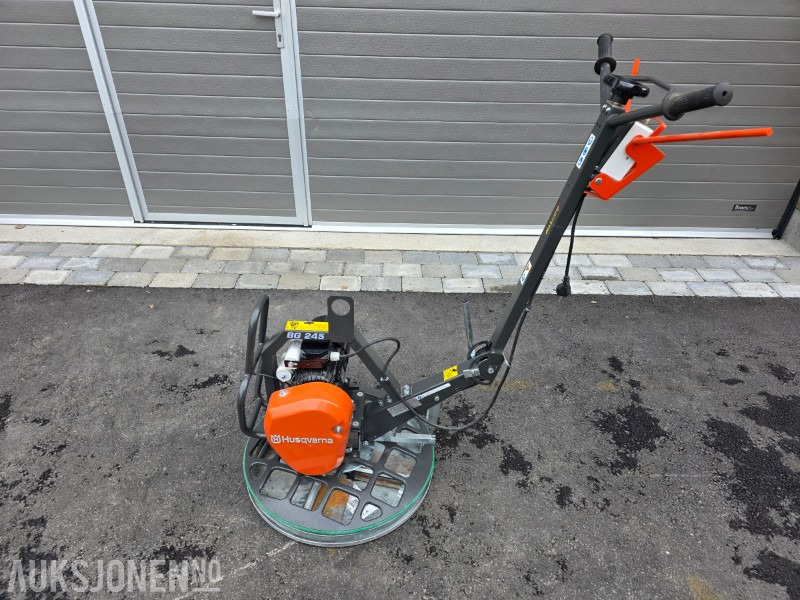 2021 Husqvarna BG245 helikopter/glattemaskin - 220 V - 1,5kW - Compacteur: photos 1 2021 Husqvarna BG245 helikopter/glattemaskin - 220 V - 1,5kW - Compacteur: photos 1
