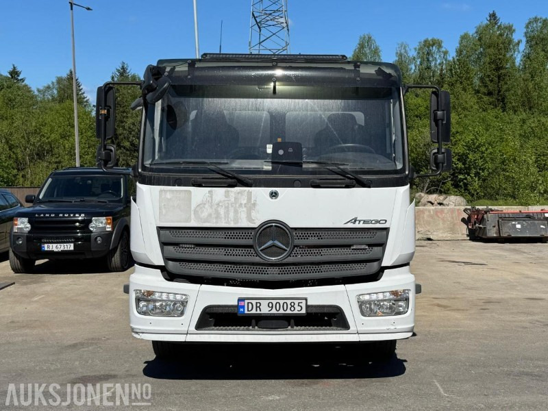 2021 Mercedes-Benz Atego 1530 lappebil/asfaltcontainer/hengsrød plan/adaptiv cruisecontrol/kamera - Camion plateau: photos 2 2021 Mercedes-Benz Atego 1530 lappebil/asfaltcontainer/hengsrød plan/adaptiv cruisecontrol/kamera - Camion plateau: photos 2