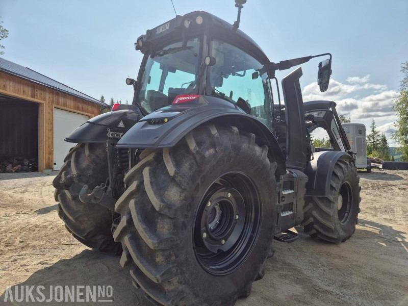 2021 Valtra T 234 VERSU med laster og front hydraulikk / PTO - Tracteur agricole: photos 5 2021 Valtra T 234 VERSU med laster og front hydraulikk / PTO - Tracteur agricole: photos 5