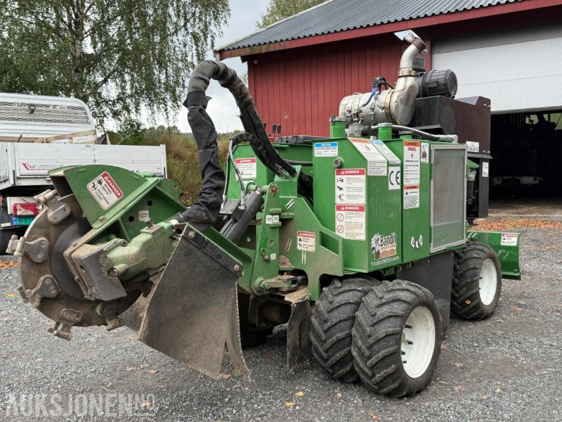 2022 Bandit Model 2550 Stubbefres – 4x4, Diesel - Matériel de chantier: photos 1 2022 Bandit Model 2550 Stubbefres – 4x4, Diesel - Matériel de chantier: photos 1