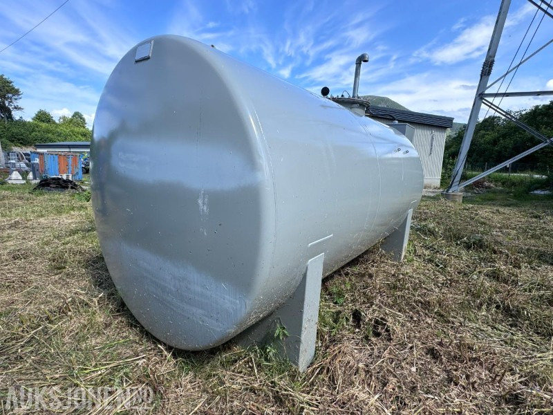 2022 Veratank 10.000 Liter - Dieseltank - Ståltank med dobbelvegg - HDM 80 eco Box - Piusi slangetrommel 10 m slange - OCIO Overfyllingsvern - Matériel de chantier: photos 3 2022 Veratank 10.000 Liter - Dieseltank - Ståltank med dobbelvegg - HDM 80 eco Box - Piusi slangetrommel 10 m slange - OCIO Overfyllingsvern - Matériel de chantier: photos 3
