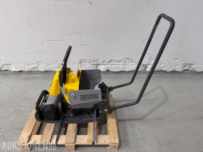 2022 Wacker Neuson APS1030e - 50 KG EL VIBROPLATE - Compacteur: photos 1 2022 Wacker Neuson APS1030e - 50 KG EL VIBROPLATE - Compacteur: photos 1