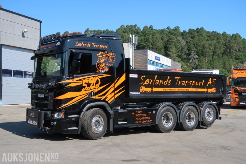 2024 Scania R590 8x4 brøyterigget krokbil m/ 24t JOAB krok - 12 000 km - serviceavtale - Camion ampliroll: photos 2 2024 Scania R590 8x4 brøyterigget krokbil m/ 24t JOAB krok - 12 000 km - serviceavtale - Camion ampliroll: photos 2