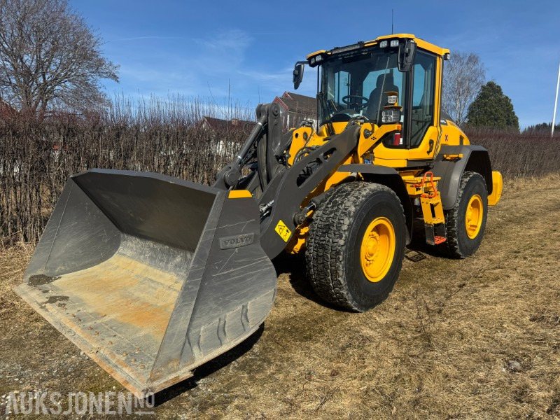 2024 Volvo L70H2 HJULLASTER MED SKUFFE, SETRALSMØRING, VEKT +++KUN 400 TIMER - Chargeuse sur pneus: photos 2 2024 Volvo L70H2 HJULLASTER MED SKUFFE, SETRALSMØRING, VEKT +++KUN 400 TIMER - Chargeuse sur pneus: photos 2