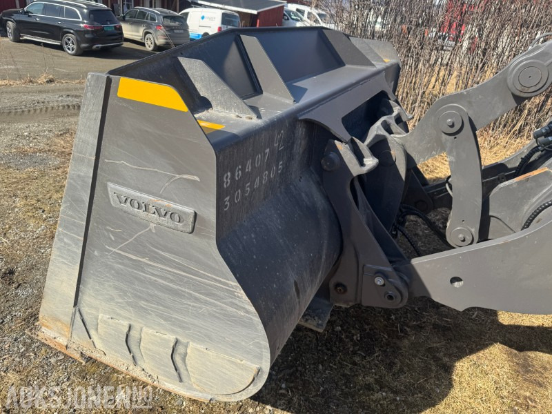 2024 Volvo L70H2 HJULLASTER MED SKUFFE, SETRALSMØRING, VEKT +++KUN 400 TIMER - Chargeuse sur pneus: photos 4 2024 Volvo L70H2 HJULLASTER MED SKUFFE, SETRALSMØRING, VEKT +++KUN 400 TIMER - Chargeuse sur pneus: photos 4
