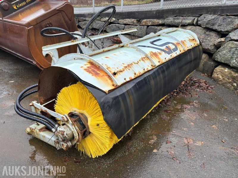 2007 HOLMS SP 2.5. VOLVO HK FESTE. FEIEKOST FOR INDUSTRIELL FEIING - Accessoire pour Engins de chantier: photos 4 2007 HOLMS SP 2.5. VOLVO HK FESTE. FEIEKOST FOR INDUSTRIELL FEIING - Accessoire pour Engins de chantier: photos 4