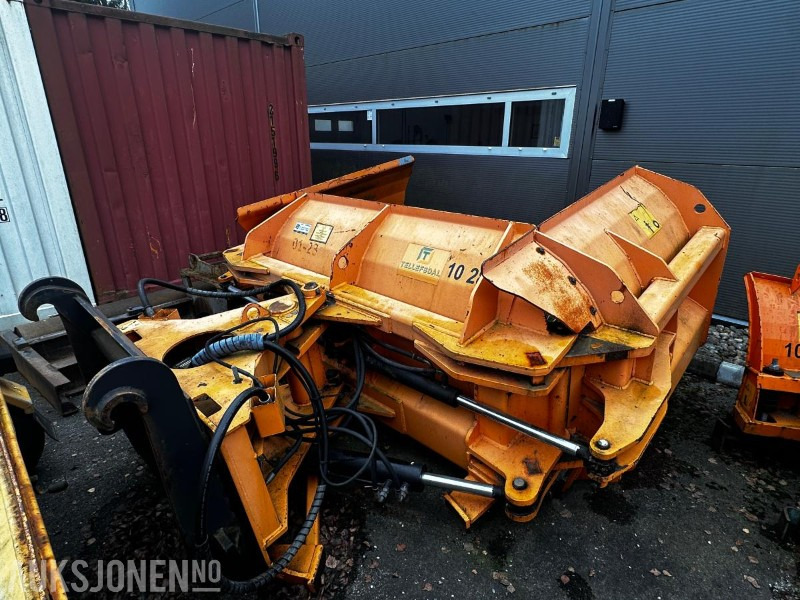 2011 Tellefsdal U-plow HK 5200 - 17` U-Plog - Accessoire pour Engins de chantier: photos 1 2011 Tellefsdal U-plow HK 5200 - 17` U-Plog - Accessoire pour Engins de chantier: photos 1