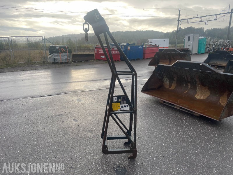 2011 Tre Emme løftearm / kranarm F1150 – 1,5 tonn - Accessoire pour Engins de chantier: photos 1 2011 Tre Emme løftearm / kranarm F1150 – 1,5 tonn - Accessoire pour Engins de chantier: photos 1