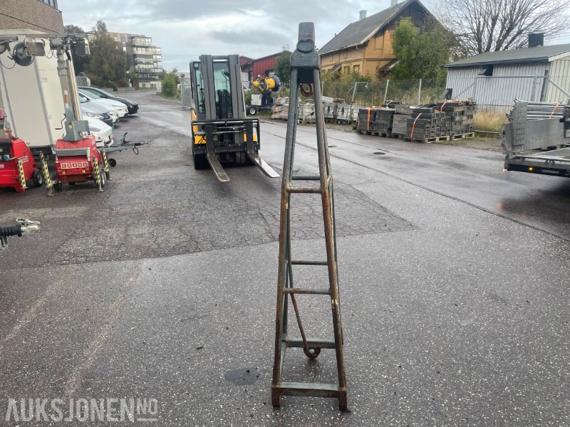 2011 Tre Emme løftearm / kranarm F1150 – 1,5 tonn - Accessoire pour Engins de chantier: photos 4 2011 Tre Emme løftearm / kranarm F1150 – 1,5 tonn - Accessoire pour Engins de chantier: photos 4