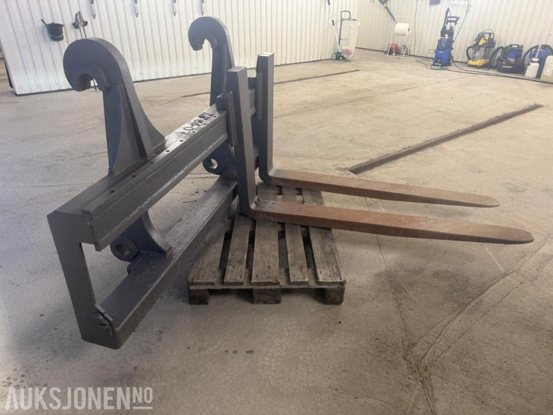 2016 Ufo pallegafler Stort BM feste - Accessoire pour Engins de chantier: photos 1 2016 Ufo pallegafler Stort BM feste - Accessoire pour Engins de chantier: photos 1